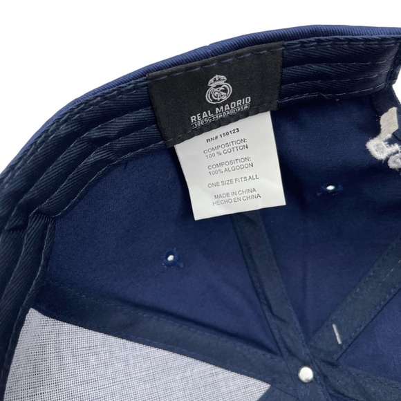 Real Madrid Football Club Crest Cap - Picture 10 of 14